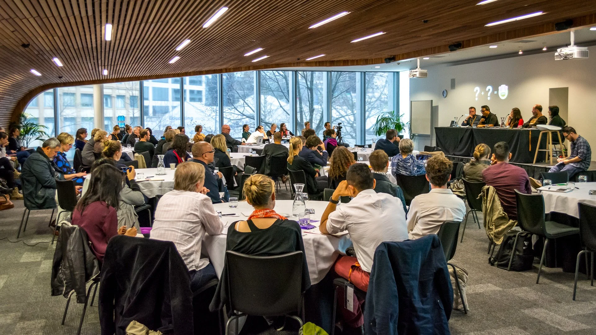 AUT City Campus - Open Forum room venue - wave room